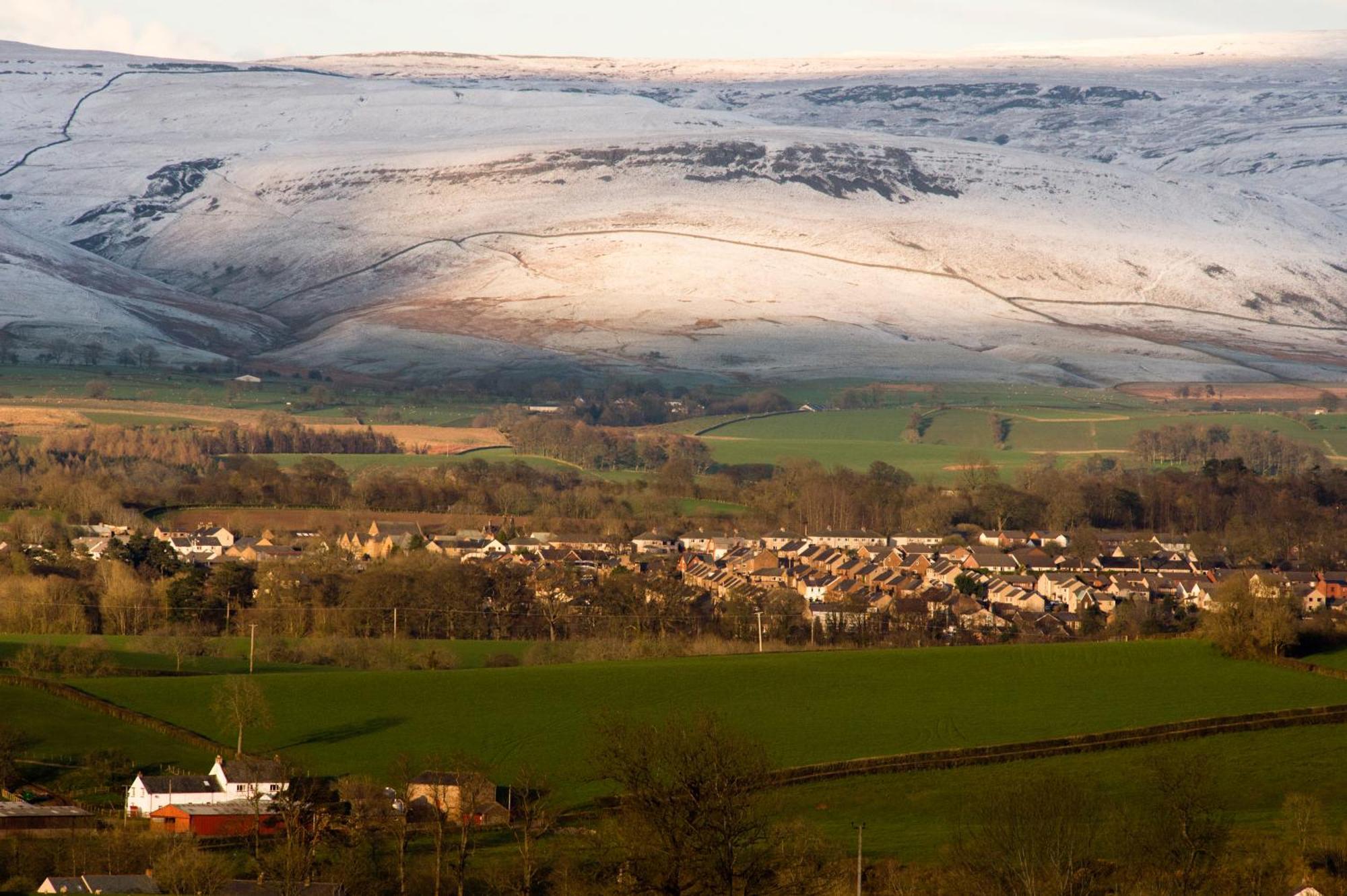 Appleby-in-Westmorland Little Apple Cottage- Free Parking, Hot Tub, Fire, Town Centre מראה חיצוני תמונה